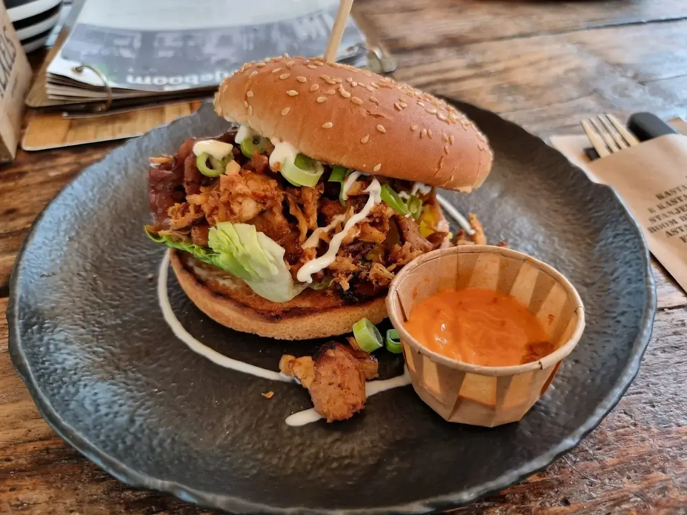 Pulled chicken burger